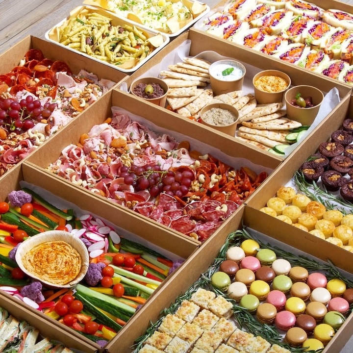 Junk Boat Party Catering Companies Hong Kong: Bain Marie Catering