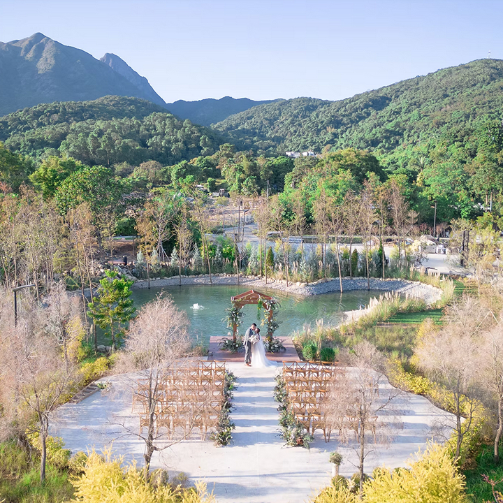 outdoor alternative wedding venue at wooden fairies hong kong