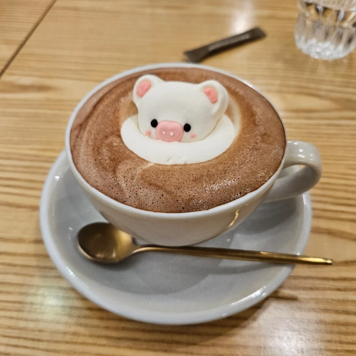 Latter Cafe 3D Latte Art pet friendly coffee shop
