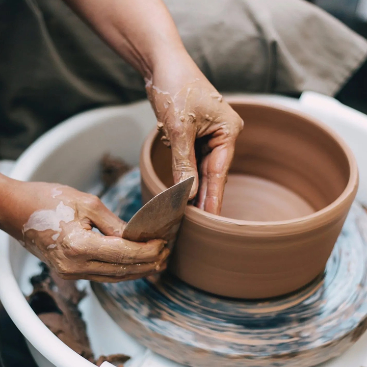 pottery class at claynthings, pottery workshop clay n things tin hau hong kong