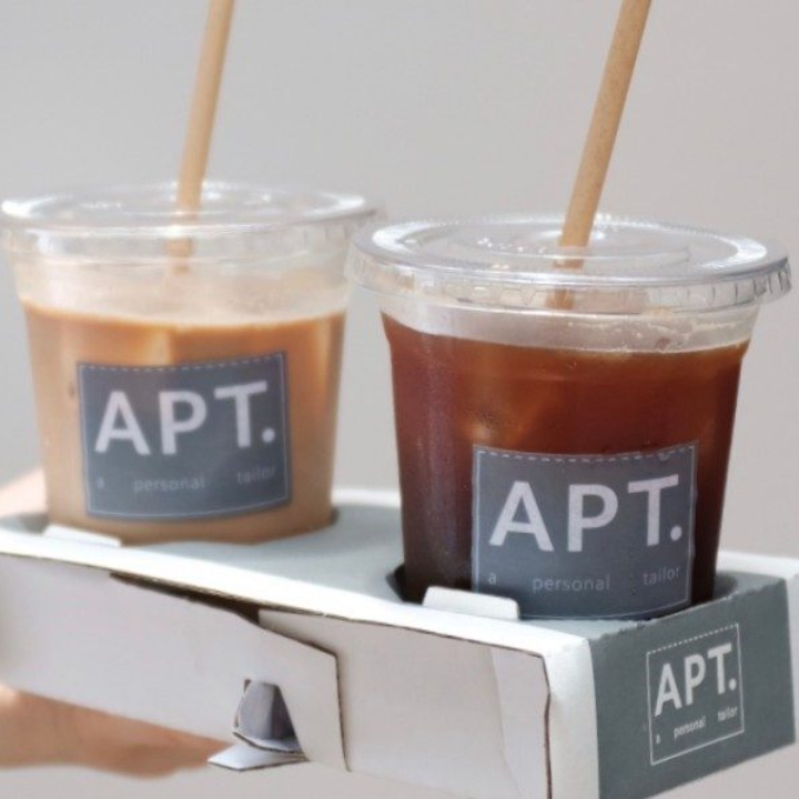 APT customisable coffee and open face toast in wan chai moon street