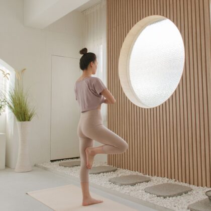 the best yoga studios and yoga classes in hong kong, yoga studios near me hk, hatha vinyasa aerial hot yoga classes