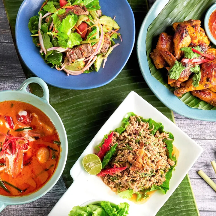 salads, curries and main at baan thai sai ying pun restaurant, best thai restaurants in sai ying pun hong kong