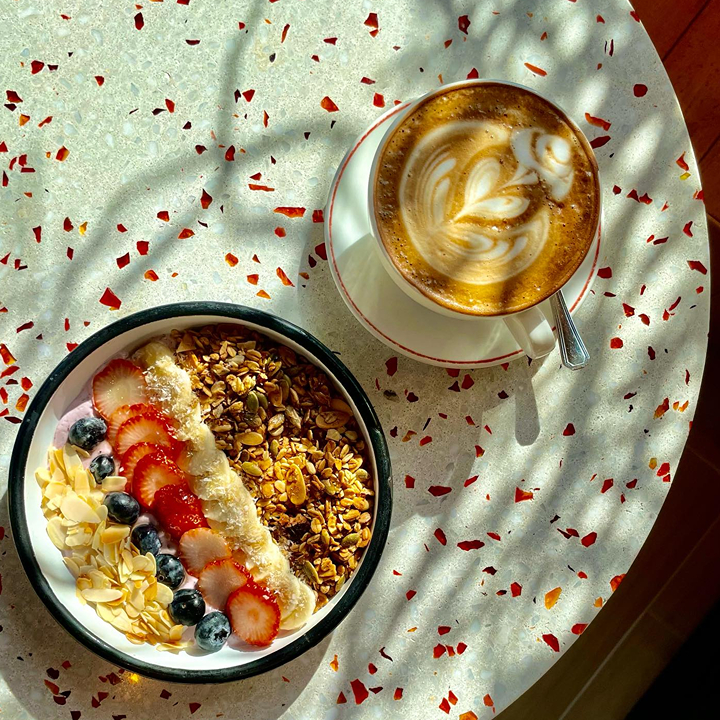coffee and acai bowl from elephant grounds, sai ying pun cafe, coffee shop in syp
