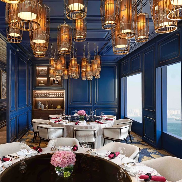 man wah restaurant at mandarin oriental for wedding lunch, best wedding packages in hong kong