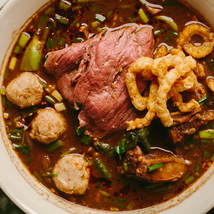 Sassy’s Guide To The Real Hits, Misses & Must-Try Bites In Hong Kong Samsen Boat Noodles