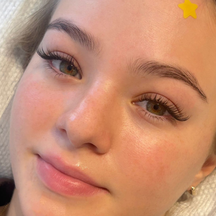 Nica Beauty Featherlight antibacterial lashes Hong Kong