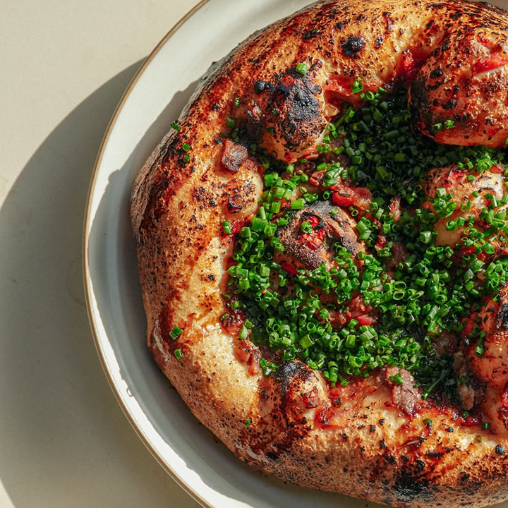 Where to find healthy food and affordable meals in Hong Kong; Groa in repulse bay for sharing plates of healthy food, tasty flatbread dishes, salads and pastas