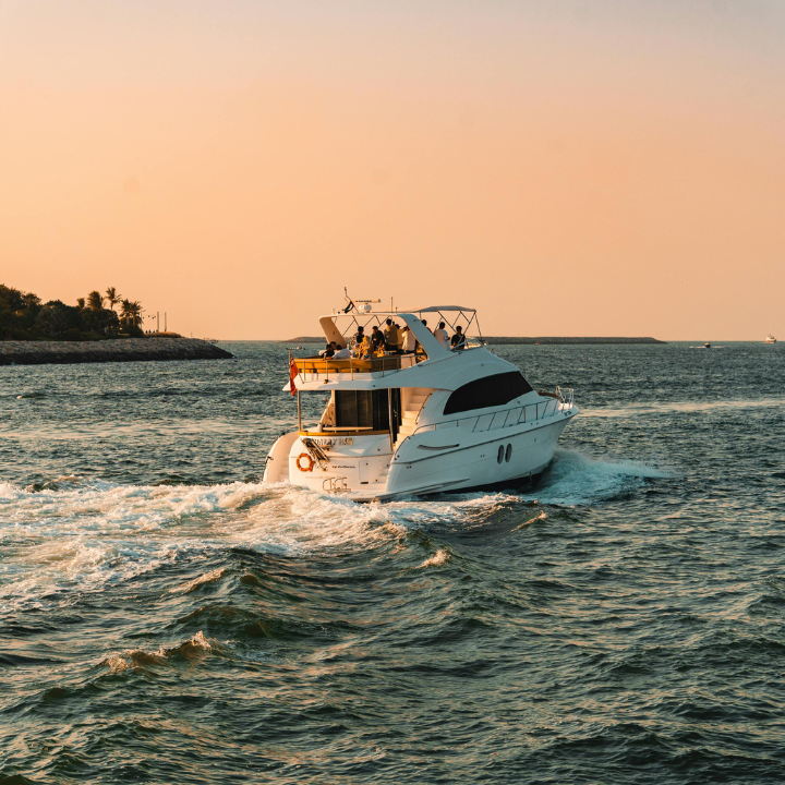Hen do ideas, bachelorette party ideas, hong kong bachelorette party, junk boat party, junk boat
