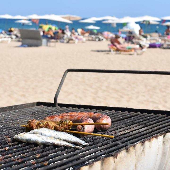 Hen do ideas, bachelorette party ideas, hong kong bachelorette party, beach barbecue