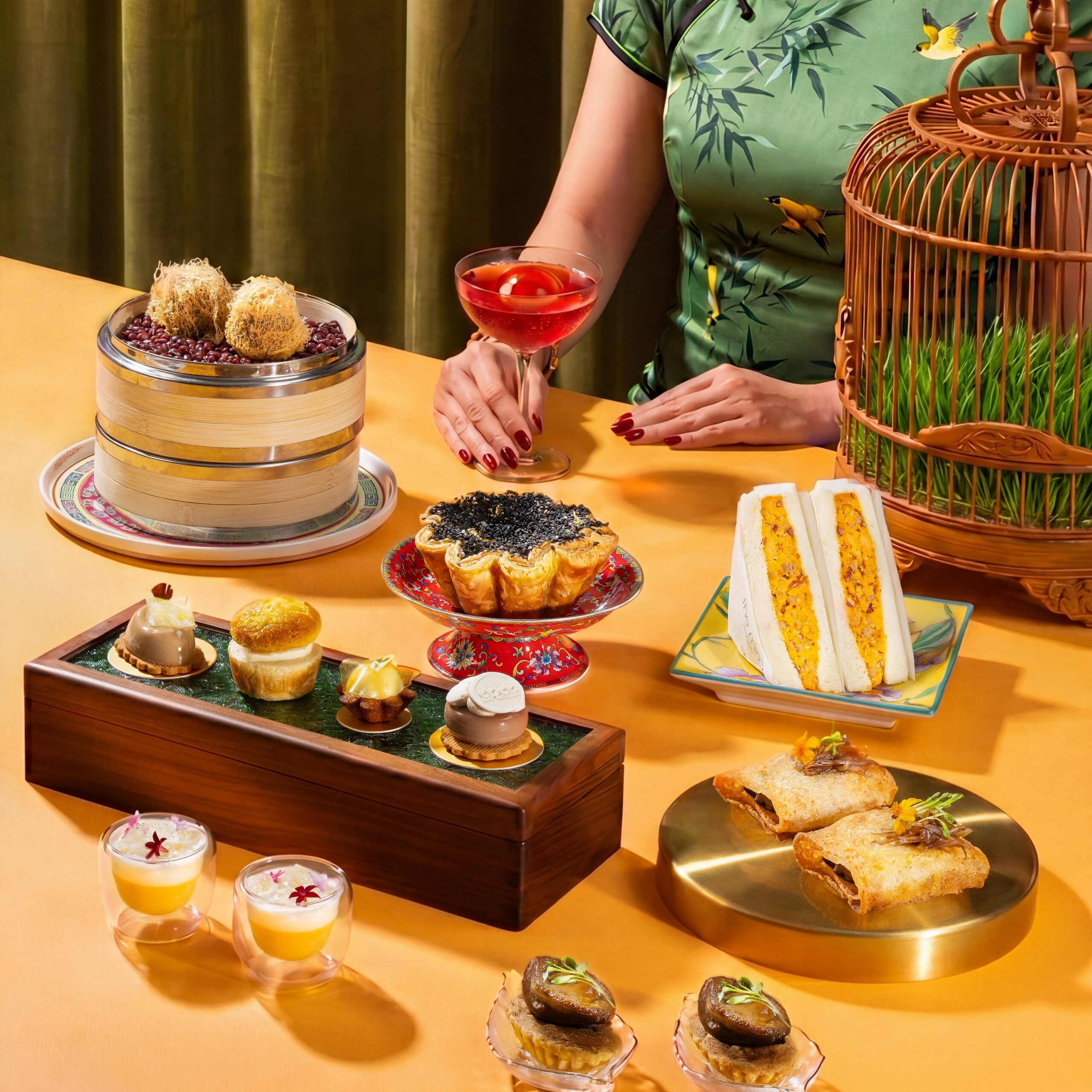 COCO - Hong Kong Ten Afternoon Tea Set