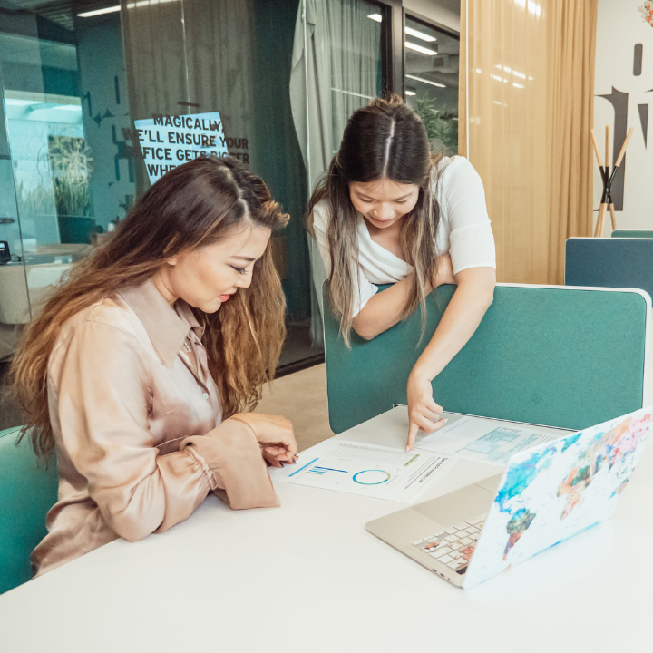Hong Kong coworking space with 24-hour access and hot desks