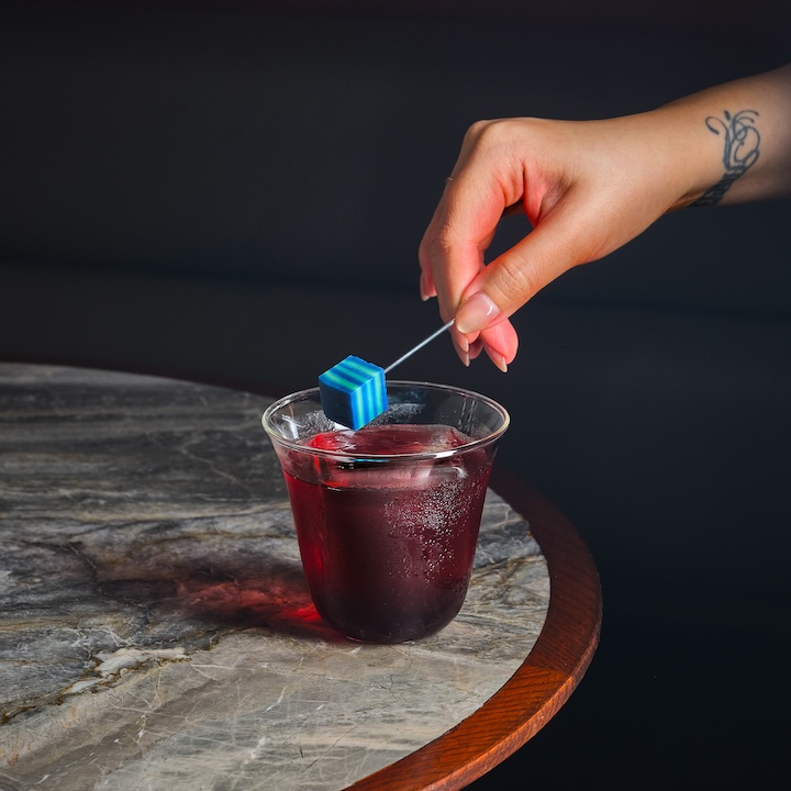 creative cocktail by the opposities, a hong kong bar