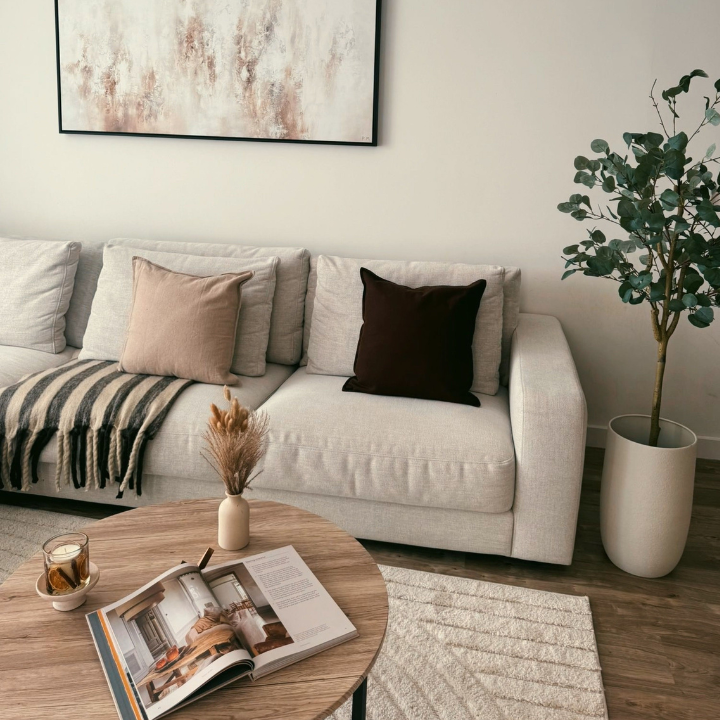 Luna is a service apartment in WanChai, HK