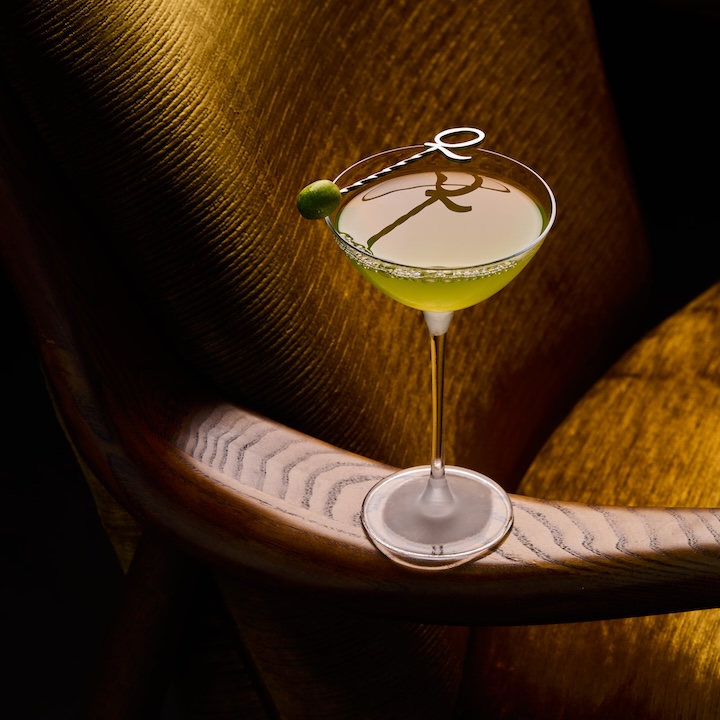 close up of "The Three Forms of Saga — The Aromatic Opener" from qura bar, a new cocktail menu in hong kong launching september 2026
