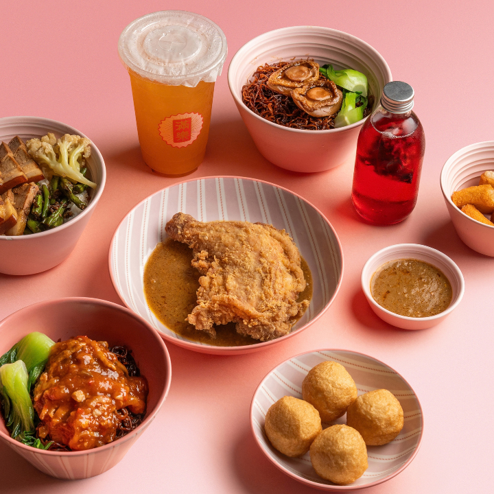 group shot of chiu chow classics at Moon Lok Chao Shan, which has opened a new location at Hong Kong International Airport