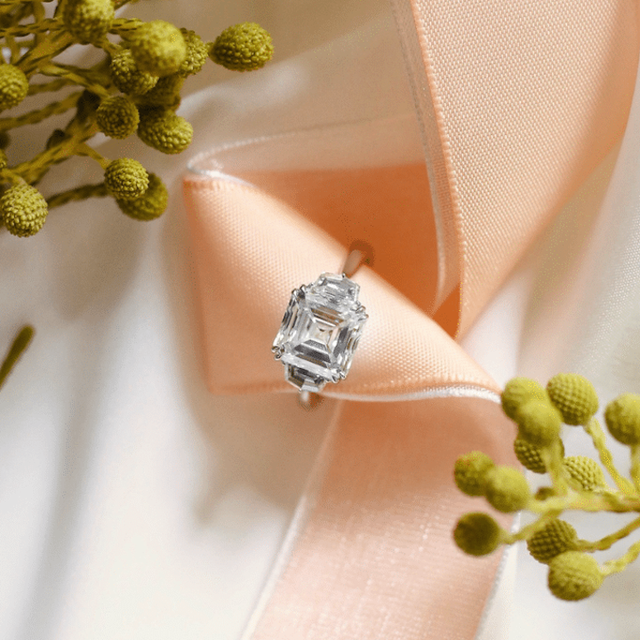 pick the perfect diamond for your engagement ring at 5th C